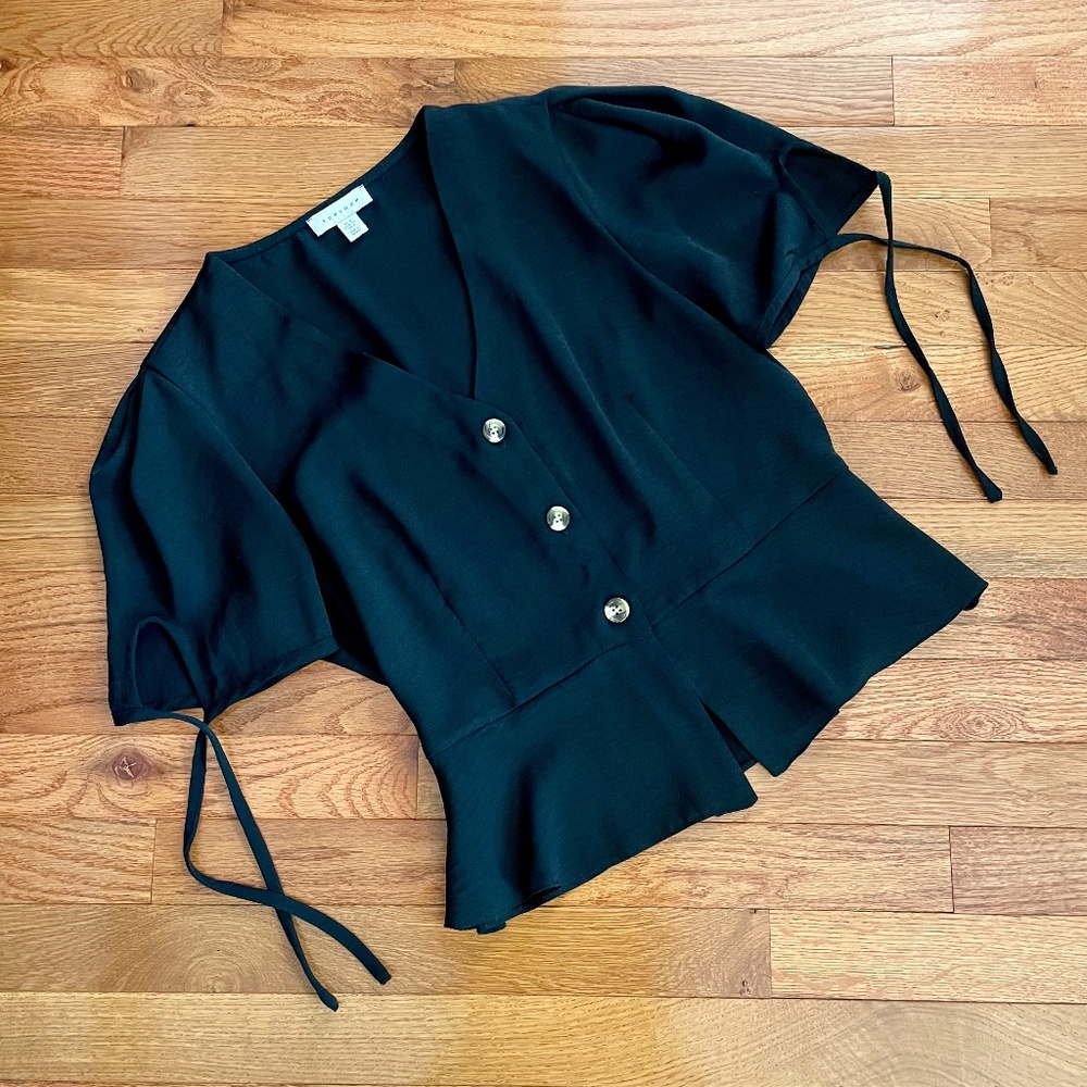 Topshop ♡ Tie Sleeve Button Down Top (slight peplum & puff sleeves)